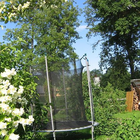 Balta Maja Hotell Pilsrundāle Eksteriør bilde