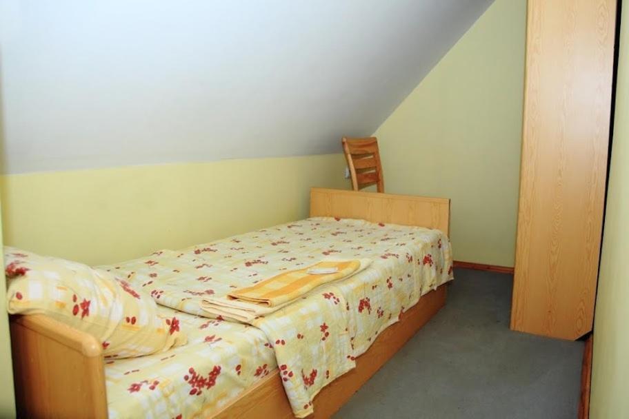 Balta Maja Hotell Pilsrundāle Rom bilde